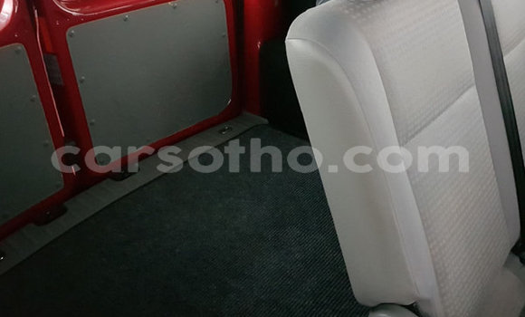 Sayi Na hannu Volkswagen Caddy Red Mota in Teyateyaneng a Berea Sayi Na hannu Volkswagen Caddy Red Mota in Teyateyaneng a Berea