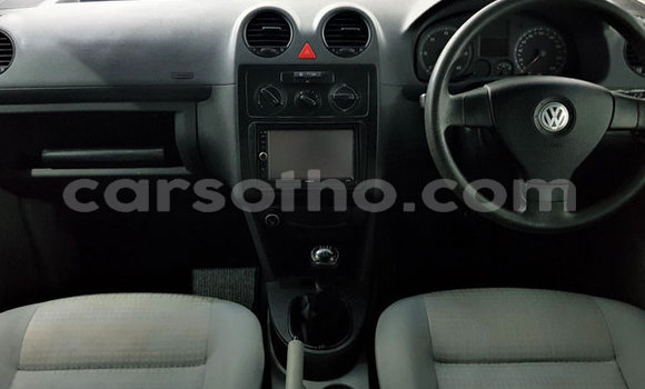 Sayi Na hannu Volkswagen Caddy Red Mota in Teyateyaneng a Berea Sayi Na hannu Volkswagen Caddy Red Mota in Teyateyaneng a Berea