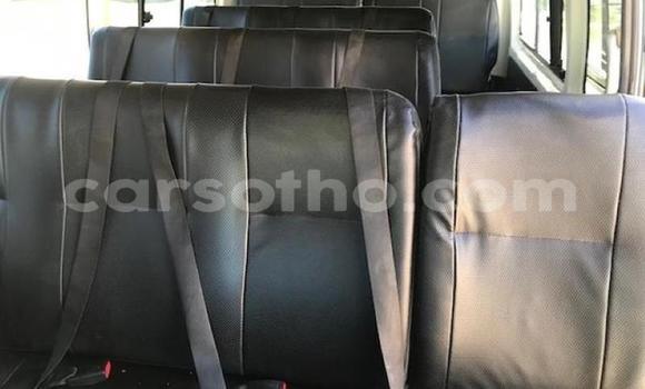 Acheter Occasion Voiture Toyota 2000GT Blanc à Maputsoa, Leribe Acheter Occasion Voiture Toyota 2000GT Blanc à Maputsoa, Leribe