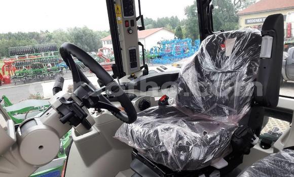 Acheter Occasion Voiture Tatra 77 Rouge à Maseru, Maseru Acheter Occasion Voiture Tatra 77 Rouge à Maseru, Maseru