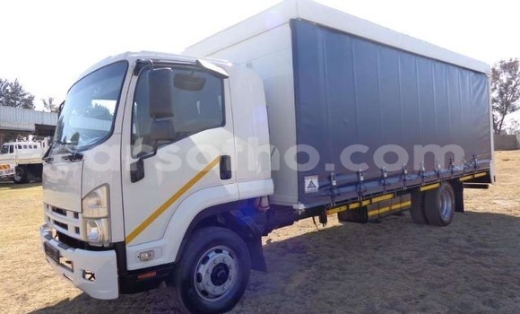 Acheter Occasion Utilitaire Isuzu FTR 850 Blanc à Maseru, Maseru Acheter Occasion Utilitaire Isuzu FTR 850 Blanc à Maseru, Maseru