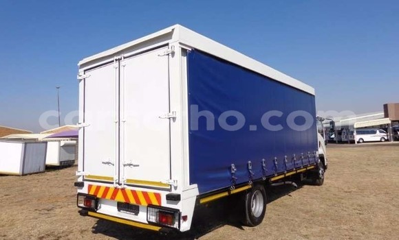Acheter Occasion Utilitaire Isuzu FTR 850 Blanc à Maseru, Maseru Acheter Occasion Utilitaire Isuzu FTR 850 Blanc à Maseru, Maseru