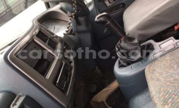 Acheter Occasion Utilitaire Nissan UD Blanc à Maseru, Maseru Acheter Occasion Utilitaire Nissan UD Blanc à Maseru, Maseru