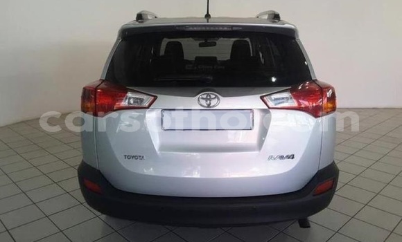 اشتري مستعمل Toyota RAV4 Silver سيارة في Maseru في Maseru اشتري مستعمل Toyota RAV4 Silver سيارة في Maseru في Maseru