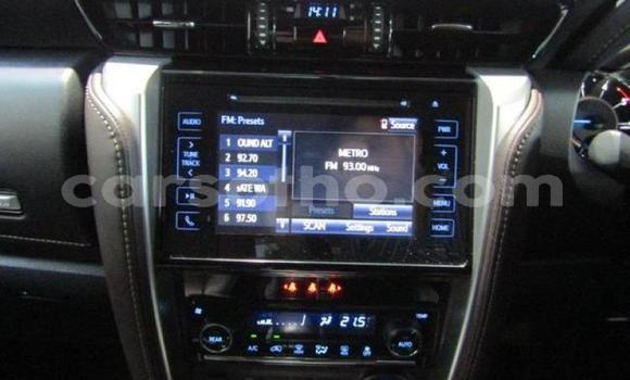 Acheter Occasion Voiture Toyota Fortuner Blanc à Maseru, Maseru Acheter Occasion Voiture Toyota Fortuner Blanc à Maseru, Maseru