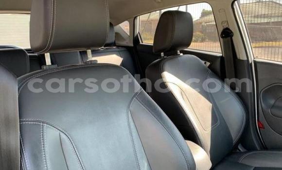 Acheter Occasion Voiture Ford Fiesta Blanc à Maseru, Maseru Acheter Occasion Voiture Ford Fiesta Blanc à Maseru, Maseru