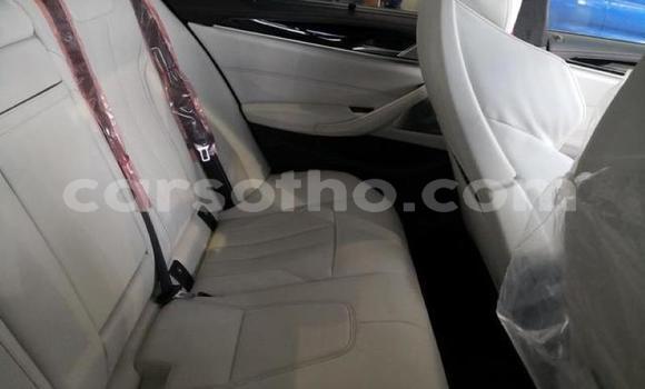 Sayi Na hannu BMW M5 Red Mota in Maseru a Maseru Sayi Na hannu BMW M5 Red Mota in Maseru a Maseru