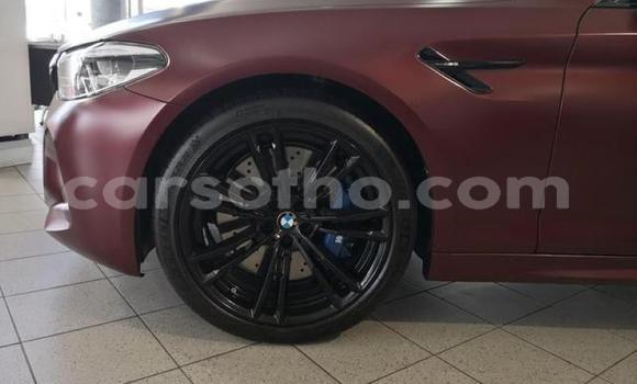 Sayi Na hannu BMW M5 Red Mota in Maseru a Maseru Sayi Na hannu BMW M5 Red Mota in Maseru a Maseru