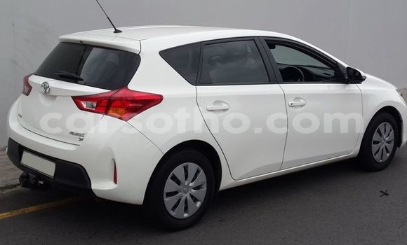 Sayi Na hannu Toyota Auris White Mota in Maputsoa a Leribe Sayi Na hannu Toyota Auris White Mota in Maputsoa a Leribe