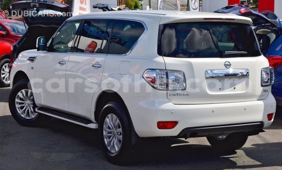 Buy Import Nissan Patrol White Car in Import - Dubai in Maseru Buy Import Nissan Patrol White Car in Import - Dubai in Maseru