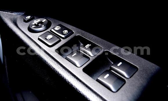 Buy Used Kia Sportage Silver Car in Butha Buthe in Butha-Buthe Buy Used Kia Sportage Silver Car in Butha Buthe in Butha-Buthe