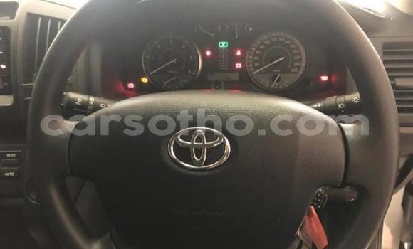 Sayi Na hannu Toyota Land Cruiser White Mota in Maseru a Maseru Sayi Na hannu Toyota Land Cruiser White Mota in Maseru a Maseru