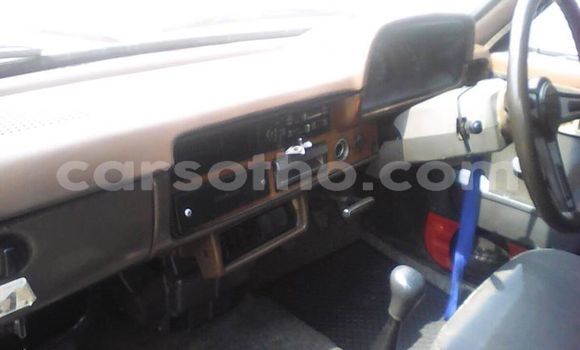 اشتري مستعمل Toyota Hilux Red سيارة في Maseru في Maseru اشتري مستعمل Toyota Hilux Red سيارة في Maseru في Maseru