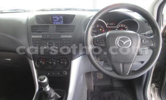 Acheter Occasion Voiture Mazda BT-50 Beige à Maseru, Maseru Acheter Occasion Voiture Mazda BT-50 Beige à Maseru, Maseru