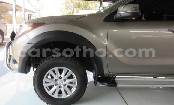 Acheter Occasion Voiture Mazda BT-50 Beige à Maseru, Maseru Acheter Occasion Voiture Mazda BT-50 Beige à Maseru, Maseru