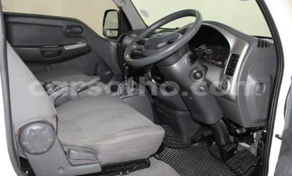 Buy Used Kia K7 White Car in Mafeteng in Mafeteng Buy Used Kia K7 White Car in Mafeteng in Mafeteng