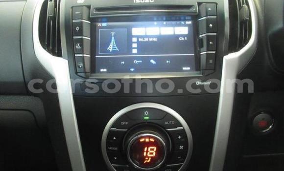 Buy Used Isuzu KB White Car in Maputsoe in Leribe Buy Used Isuzu KB White Car in Maputsoe in Leribe