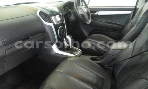 Buy Used Isuzu KB White Car in Maputsoe in Leribe Buy Used Isuzu KB White Car in Maputsoe in Leribe