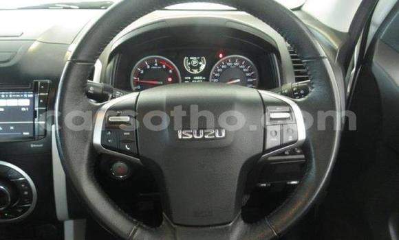 Buy Used Isuzu KB White Car in Maputsoe in Leribe Buy Used Isuzu KB White Car in Maputsoe in Leribe