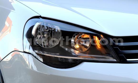 Sayi Na hannu Volkswagen Polo White Mota in Thaba–Tseka a Mafeteng Sayi Na hannu Volkswagen Polo White Mota in Thaba–Tseka a Mafeteng