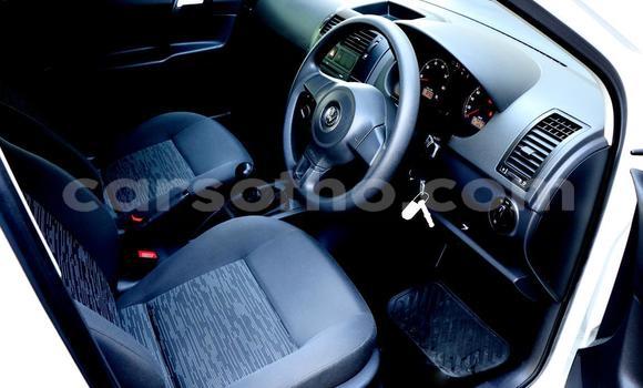 Sayi Na hannu Volkswagen Polo White Mota in Thaba–Tseka a Mafeteng Sayi Na hannu Volkswagen Polo White Mota in Thaba–Tseka a Mafeteng