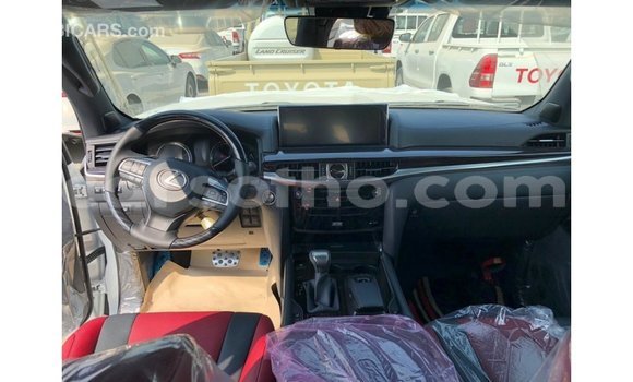 Sayi Imported Lexus LX White Mota in Import - Dubai a Maseru Sayi Imported Lexus LX White Mota in Import - Dubai a Maseru