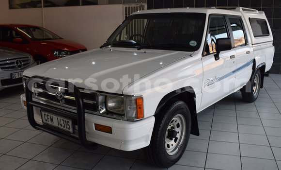 اشتري مستعمل Toyota Hilux White سيارة في Maputsoe في Leribe اشتري مستعمل Toyota Hilux White سيارة في Maputsoe في Leribe