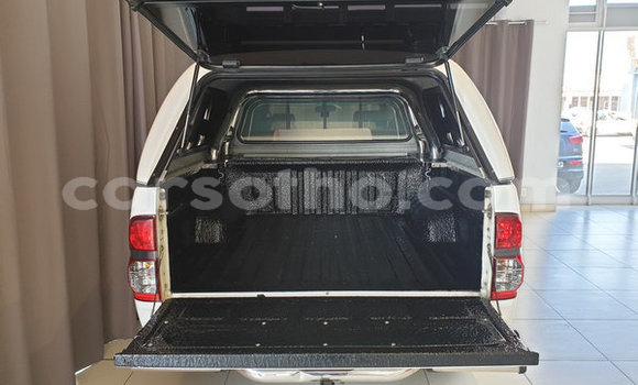 Acheter Occasion Voiture Toyota Hilux Blanc à Mafeteng, Mafeteng Acheter Occasion Voiture Toyota Hilux Blanc à Mafeteng, Mafeteng