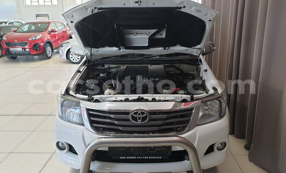 Acheter Occasion Voiture Toyota Hilux Blanc à Mafeteng, Mafeteng Acheter Occasion Voiture Toyota Hilux Blanc à Mafeteng, Mafeteng