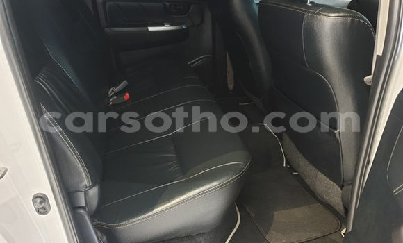 Acheter Occasion Voiture Toyota Hilux Blanc à Mafeteng, Mafeteng Acheter Occasion Voiture Toyota Hilux Blanc à Mafeteng, Mafeteng