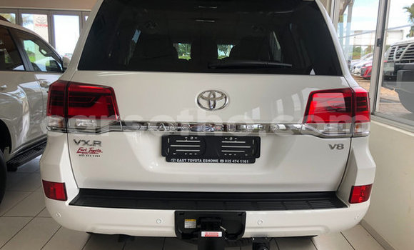 Acheter Occasion Voiture Toyota Land Cruiser Prado Blanc à Maputsoe, Leribe Acheter Occasion Voiture Toyota Land Cruiser Prado Blanc à Maputsoe, Leribe