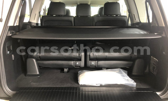 Acheter Occasion Voiture Toyota Land Cruiser Prado Blanc à Maputsoe, Leribe Acheter Occasion Voiture Toyota Land Cruiser Prado Blanc à Maputsoe, Leribe