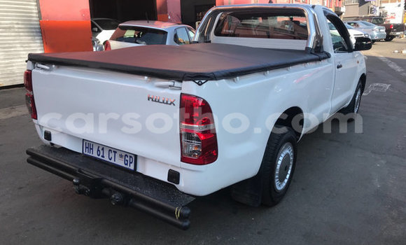 Acheter Occasion Voiture Toyota Hilux Blanc à Maseru, Maseru Acheter Occasion Voiture Toyota Hilux Blanc à Maseru, Maseru