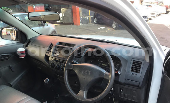 Acheter Occasion Voiture Toyota Hilux Blanc à Maseru, Maseru Acheter Occasion Voiture Toyota Hilux Blanc à Maseru, Maseru