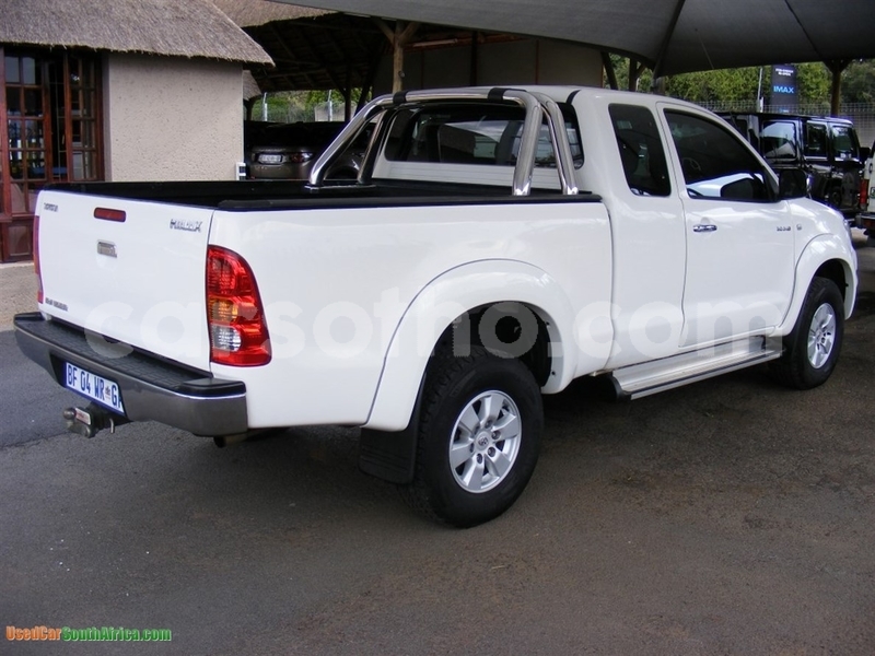 Big with watermark 2011 toyota hilux toyota 2011 hilux facelift i 3.0 d 4d 2