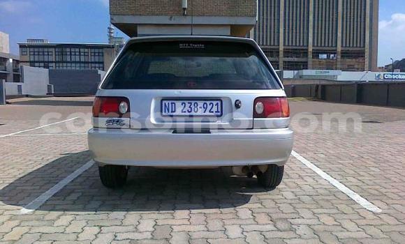 Acheter Occasion Voiture Toyota Corolla Gris à Maseru, Maseru Acheter Occasion Voiture Toyota Corolla Gris à Maseru, Maseru