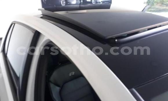 Sayi Na hannu Volkswagen Golf R White Mota in Maseru a Maseru Sayi Na hannu Volkswagen Golf R White Mota in Maseru a Maseru