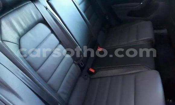 Sayi Na hannu Volkswagen Golf R White Mota in Maseru a Maseru Sayi Na hannu Volkswagen Golf R White Mota in Maseru a Maseru