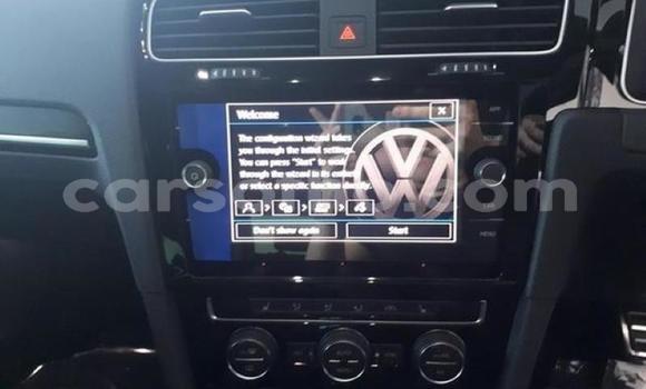 Sayi Na hannu Volkswagen Golf R White Mota in Maseru a Maseru Sayi Na hannu Volkswagen Golf R White Mota in Maseru a Maseru