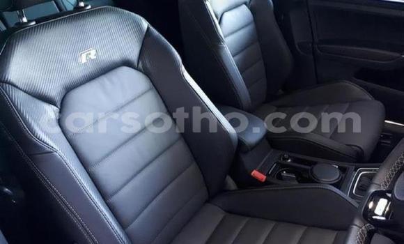 Sayi Na hannu Volkswagen Golf R White Mota in Maseru a Maseru Sayi Na hannu Volkswagen Golf R White Mota in Maseru a Maseru