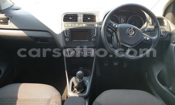 Acheter Occasion Voiture Volkswagen Polo Rouge à Hlotse, Leribe Acheter Occasion Voiture Volkswagen Polo Rouge à Hlotse, Leribe