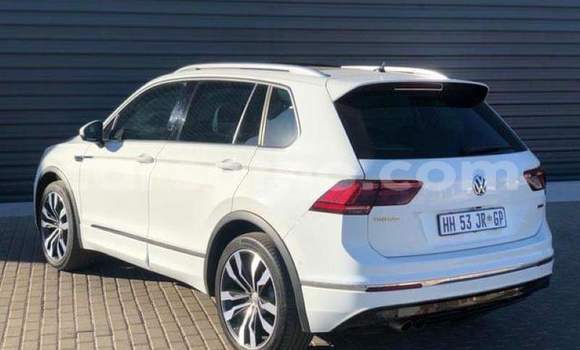 Acheter Occasion Voiture Volkswagen Tiguan Blanc à Maseru, Maseru Acheter Occasion Voiture Volkswagen Tiguan Blanc à Maseru, Maseru