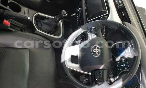 Acheter Occasion Voiture Toyota Hilux Noir à Butha–Buthe, Thaba-Tseka Acheter Occasion Voiture Toyota Hilux Noir à Butha–Buthe, Thaba-Tseka