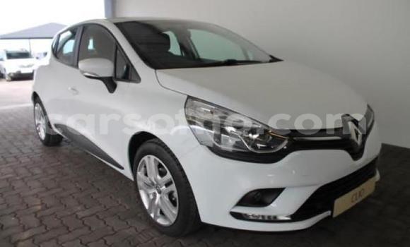 Buy Used Renault Clio White Car in Maseru in Maseru Buy Used Renault Clio White Car in Maseru in Maseru