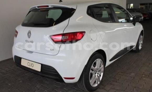 Buy Used Renault Clio White Car in Maseru in Maseru Buy Used Renault Clio White Car in Maseru in Maseru