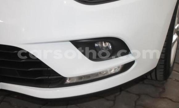 Buy Used Renault Clio White Car in Maseru in Maseru Buy Used Renault Clio White Car in Maseru in Maseru