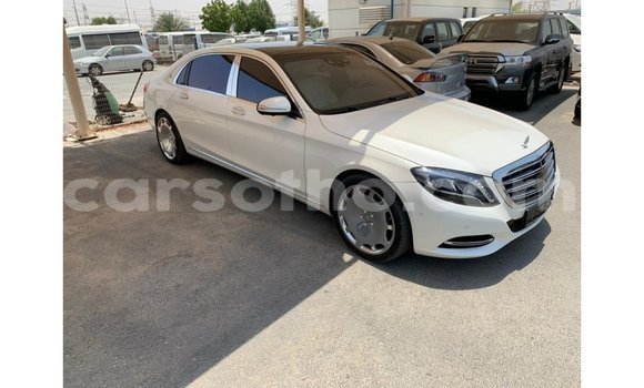 Sayi Imported Mercedes-Benz 190 White Mota in Import - Dubai a Maseru Sayi Imported Mercedes-Benz 190 White Mota in Import - Dubai a Maseru