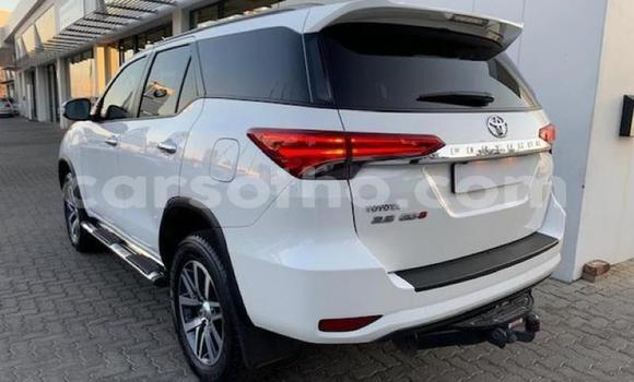 اشتري مستعمل Toyota Fortuner White سيارة في Mafeteng في Mafeteng اشتري مستعمل Toyota Fortuner White سيارة في Mafeteng في Mafeteng