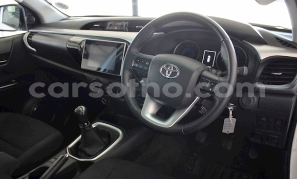 Acheter Occasion Voiture Toyota Hilux Blanc à Maseru, Maseru Acheter Occasion Voiture Toyota Hilux Blanc à Maseru, Maseru