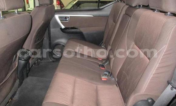 Acheter Occasion Voiture Toyota Fortuner Gris à Hlotse, Leribe Acheter Occasion Voiture Toyota Fortuner Gris à Hlotse, Leribe